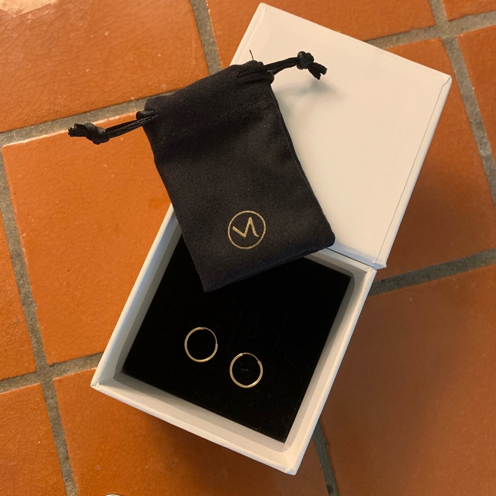 Mejuri Small Hoops | 14k Solid gold hoop earrings